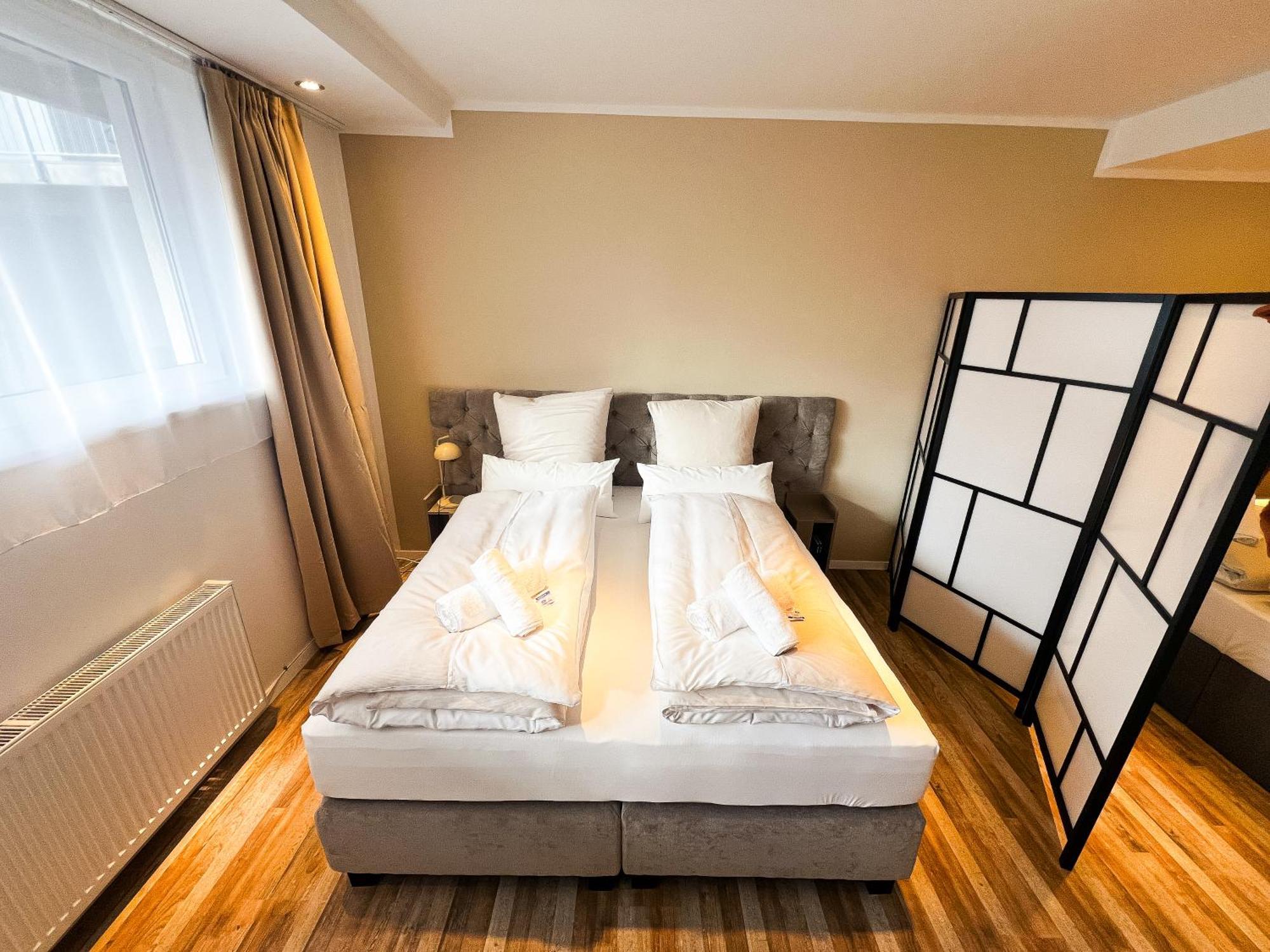 Qonroom - As Individual As You - Minden Kaiserstrasse Szoba fotó